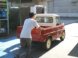 自走できないから押して行こう