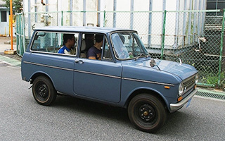 ４人乗車の狭い空間がけっこう楽しい